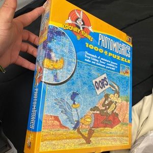 Vintage LOONEY TUNES 1,000 piece puzzle